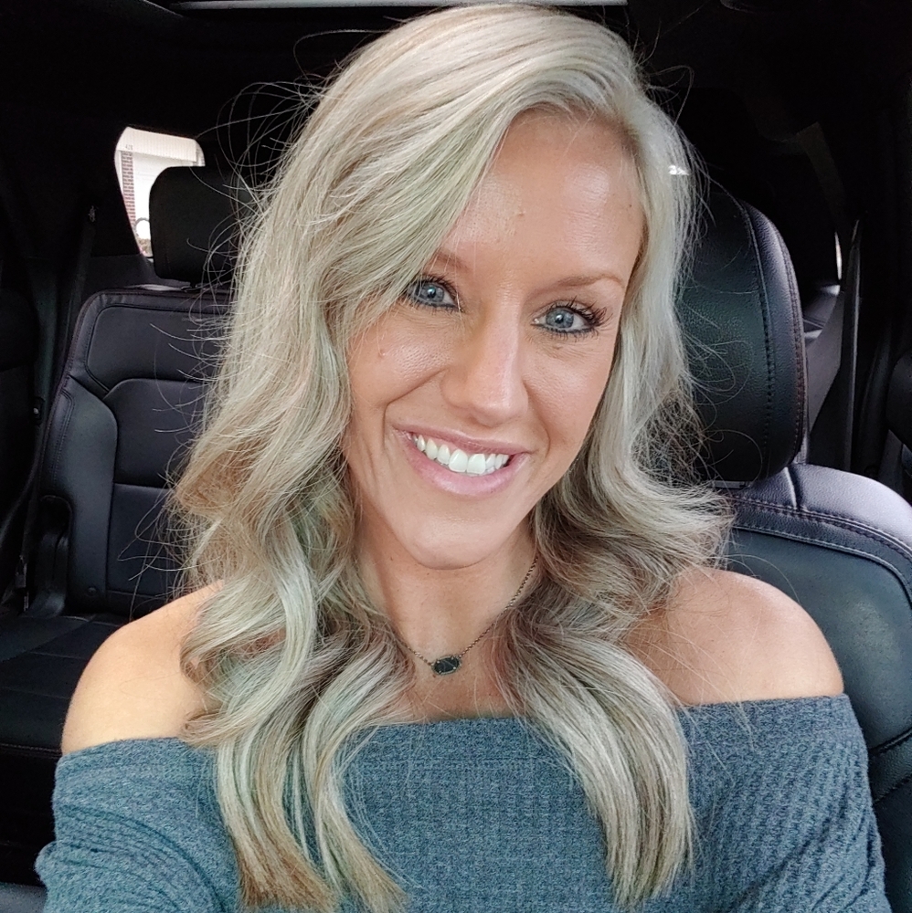 Meet your Posher, Kayla